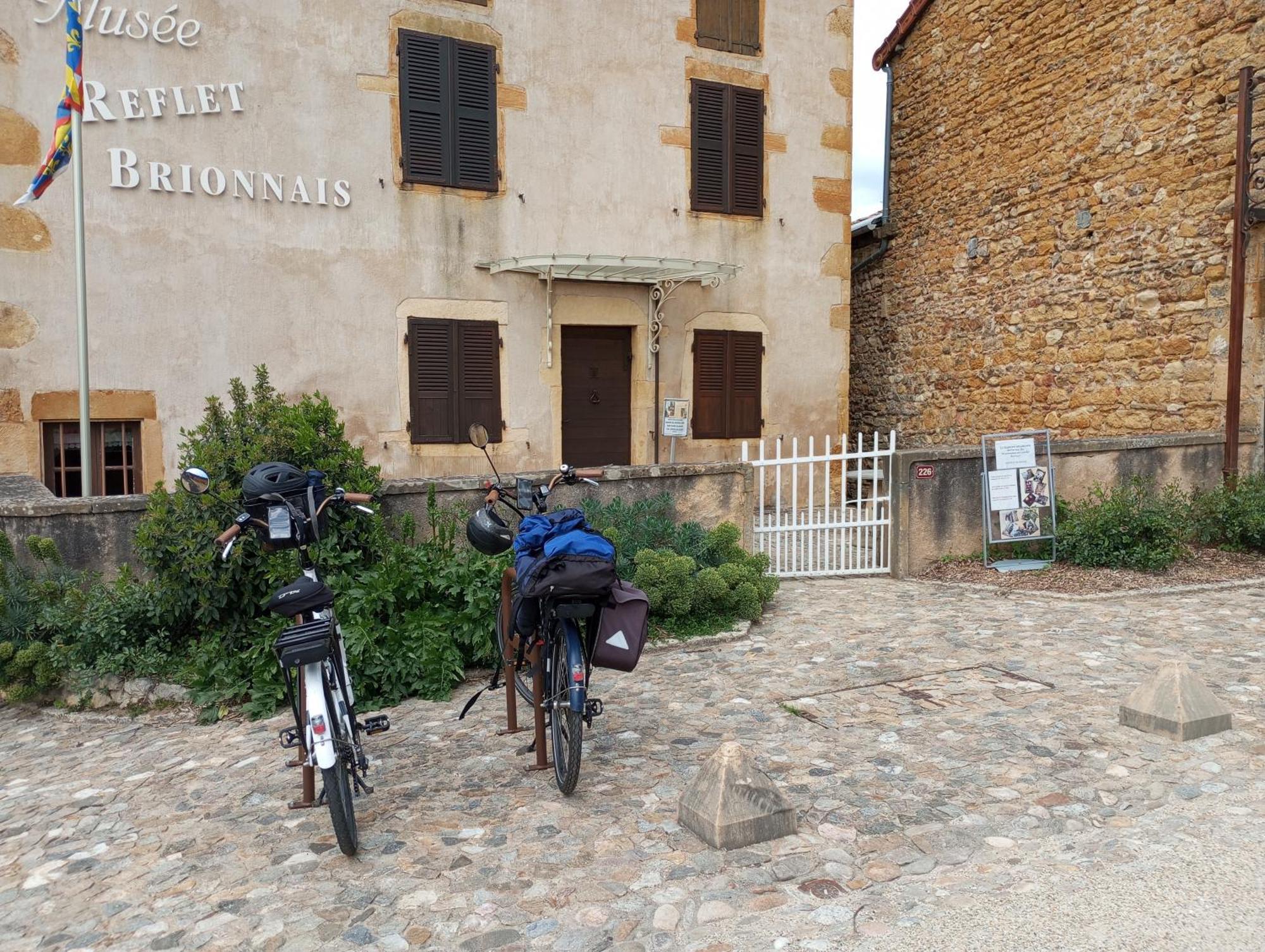 Gite De Belle Vue Semur-en-Brionnais Exteriér fotografie